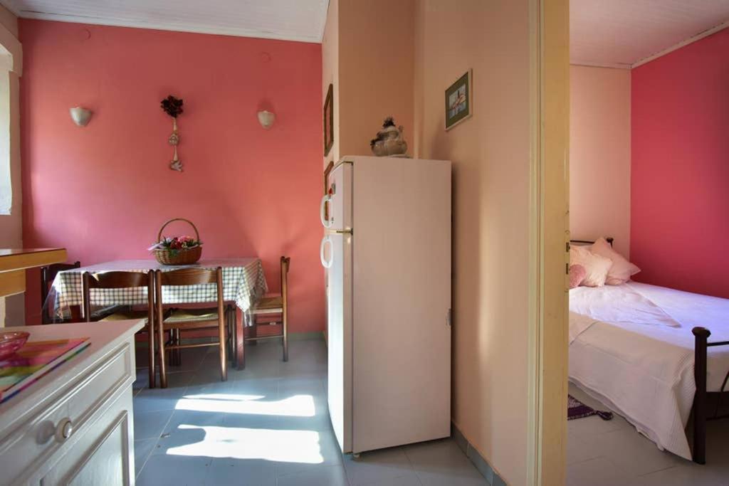 Nafsikas Apartment - Ipsos Beach Esterno foto